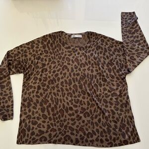Zara leopard print crew neck